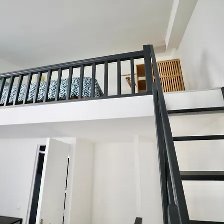 Apartment Amazing Flat In 11e With Ac