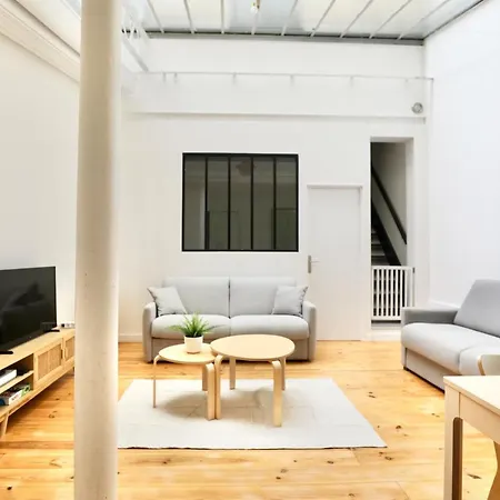 Amazing Flat In 11e With Ac